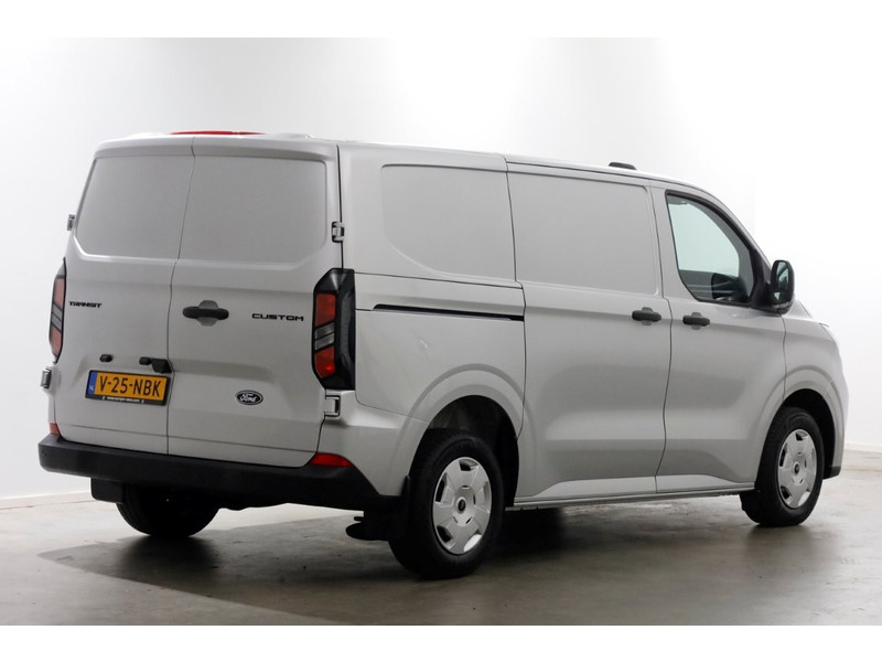 46760369-ford-transit-custom-2