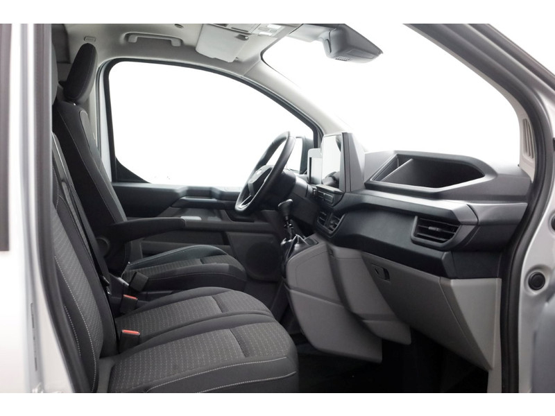 46760369-ford-transit-custom-3