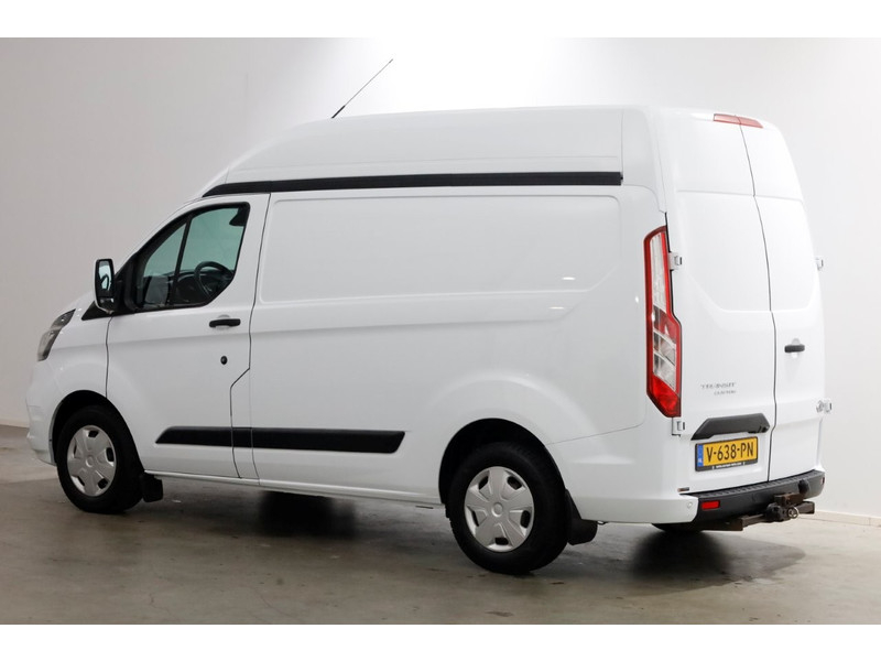 46765159-ford-transit-custom-10