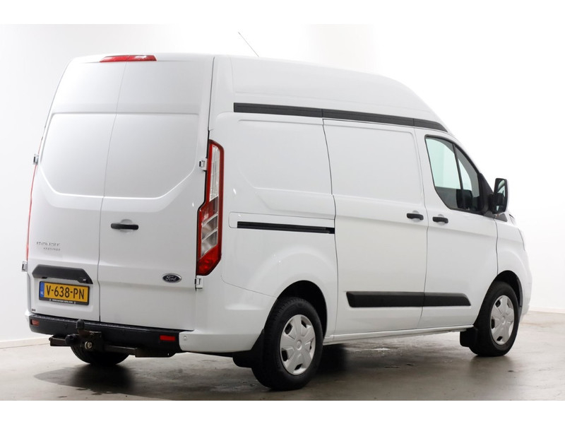 46765159-ford-transit-custom-2