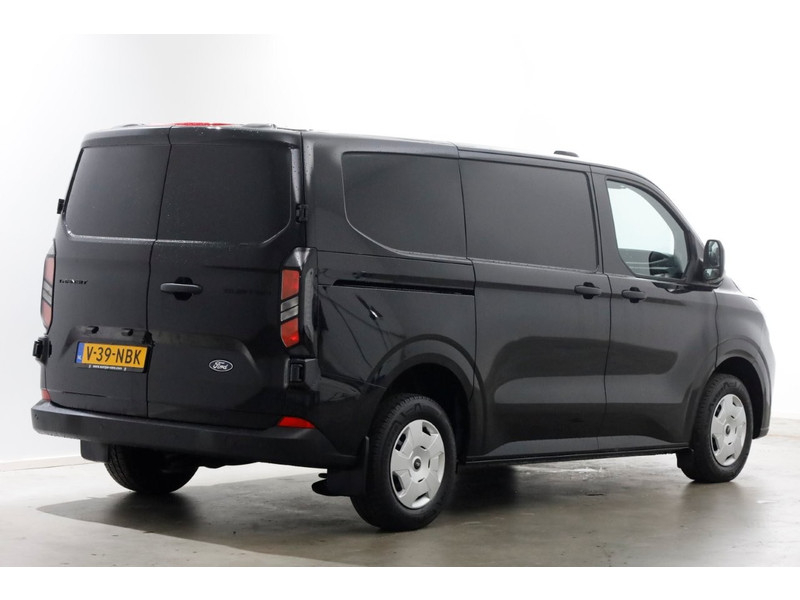 46765516-ford-transit-custom-2
