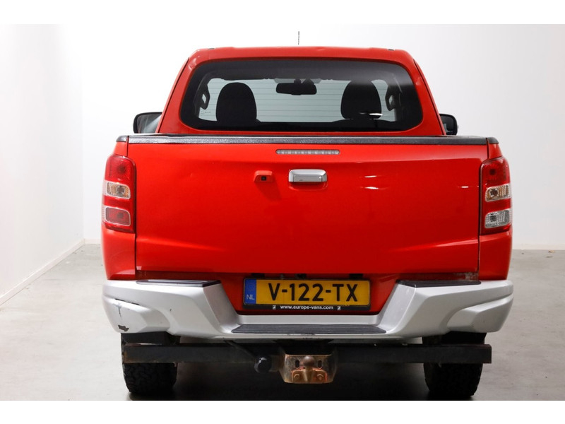 46958046-mitsubishi-l200-11