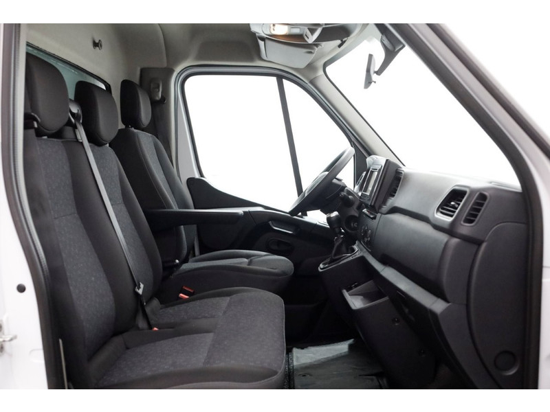 46999376-opel-movano-5