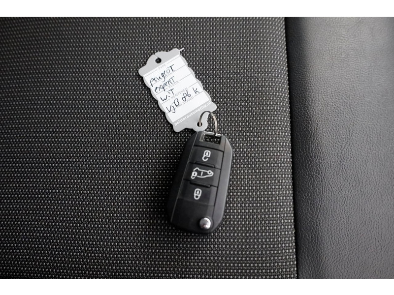 47052631-peugeot-expert-6