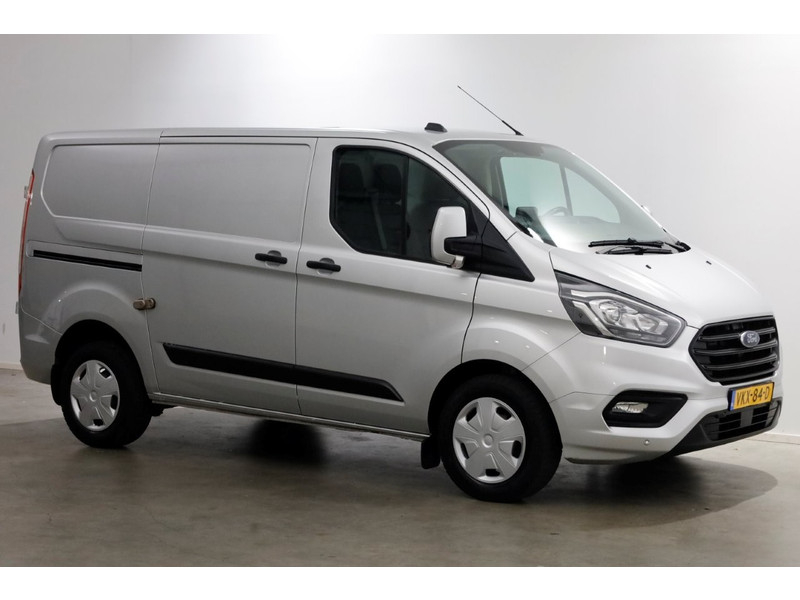 47067687-ford-transit-custom-10