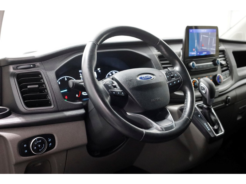 47067687-ford-transit-custom-12