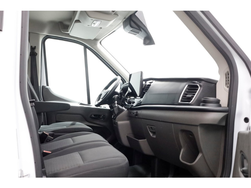 47185555-ford-transit-3