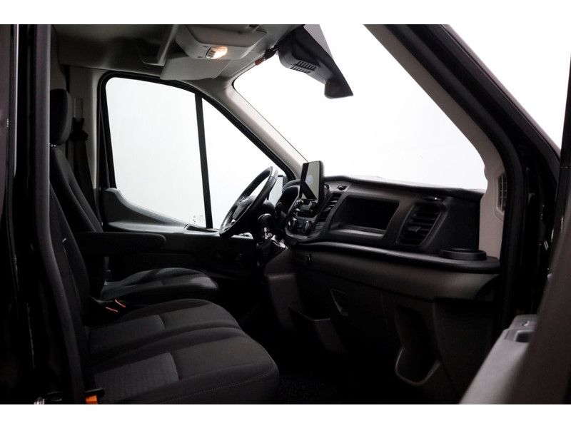 47210770-ford-transit-3