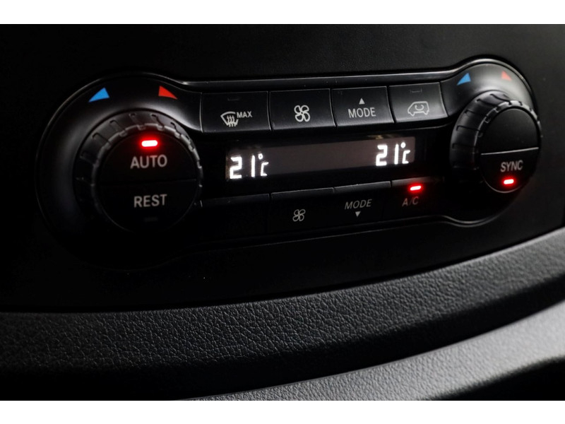 47331498-mercedes-benz-vito-16