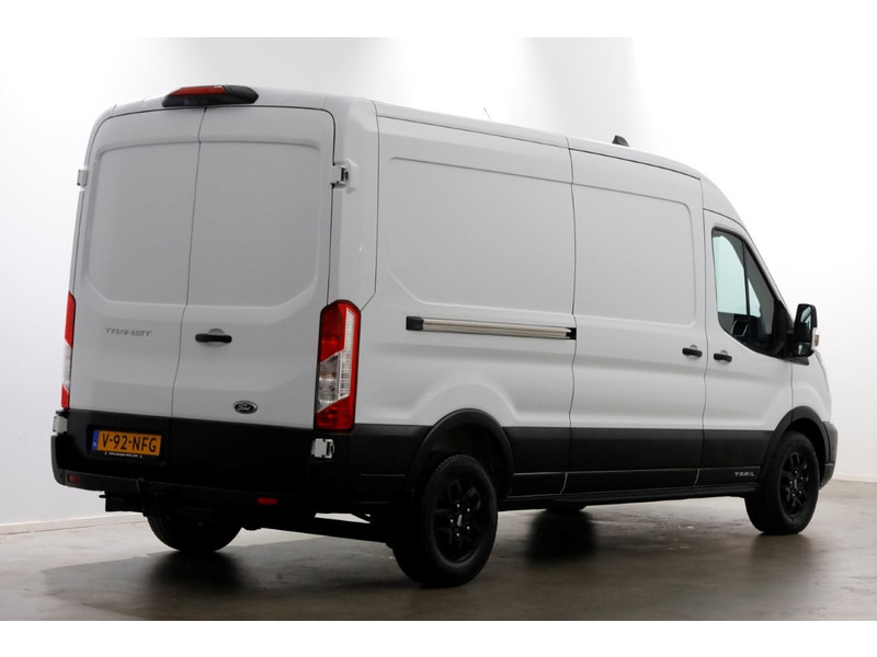 47331888-ford-transit-2