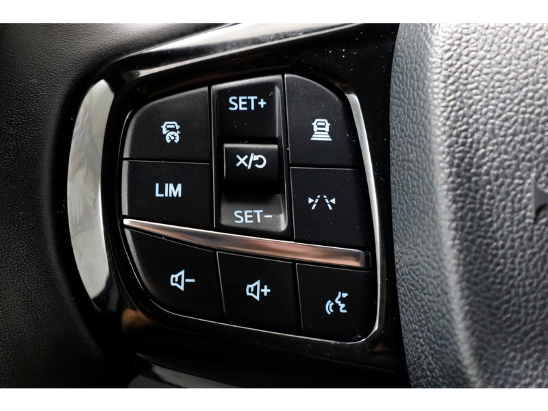 47398705-ford-transit-custom-17
