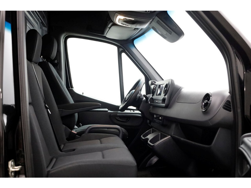 47470255-mercedes-benz-sprinter-3