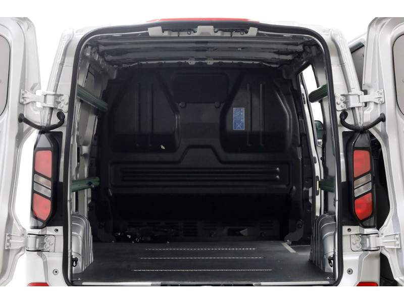 47483377-ford-transit-custom-5