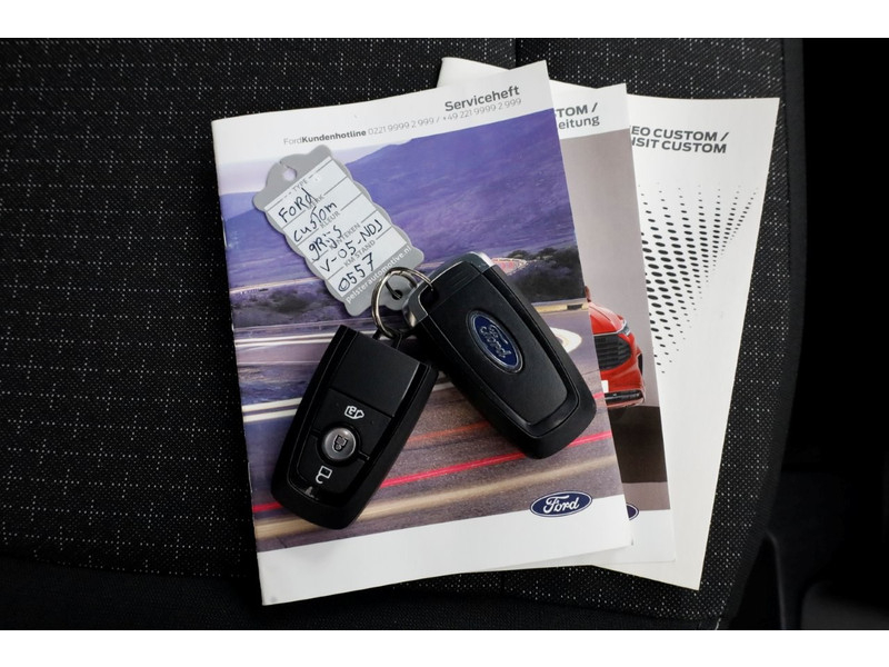 47483377-ford-transit-custom-6