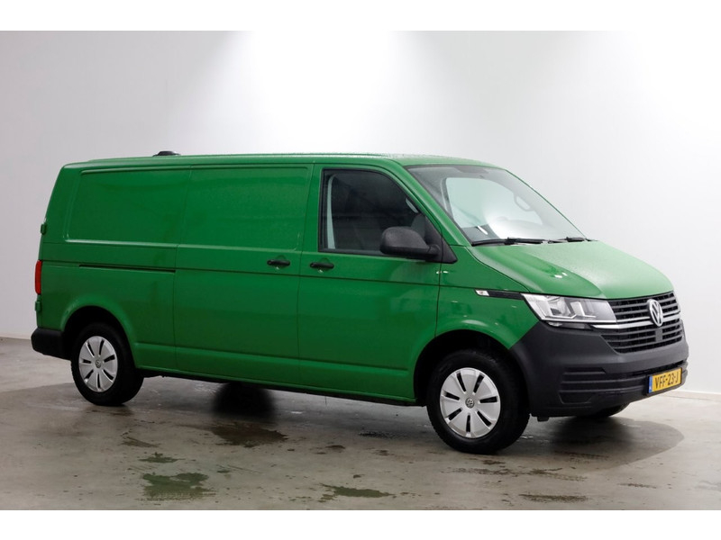 47491912-volkswagen-transporter-10