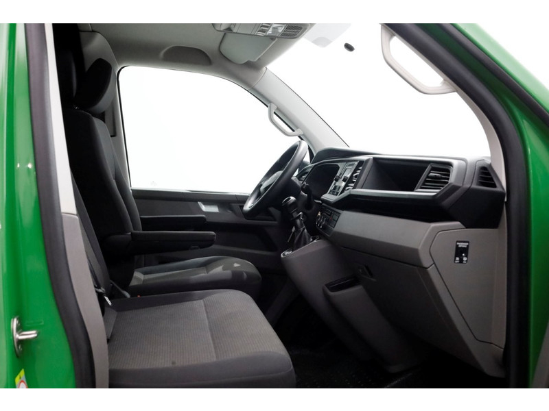 47491912-volkswagen-transporter-3