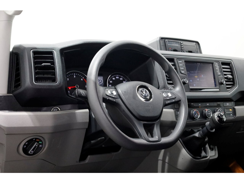 47541985-volkswagen-crafter-15