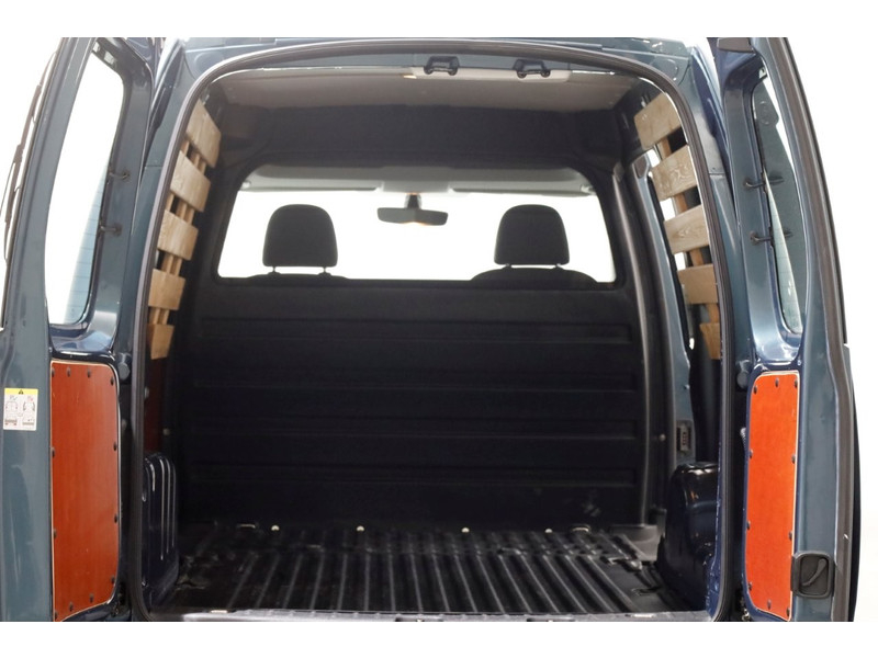 47570902-volkswagen-caddy-5