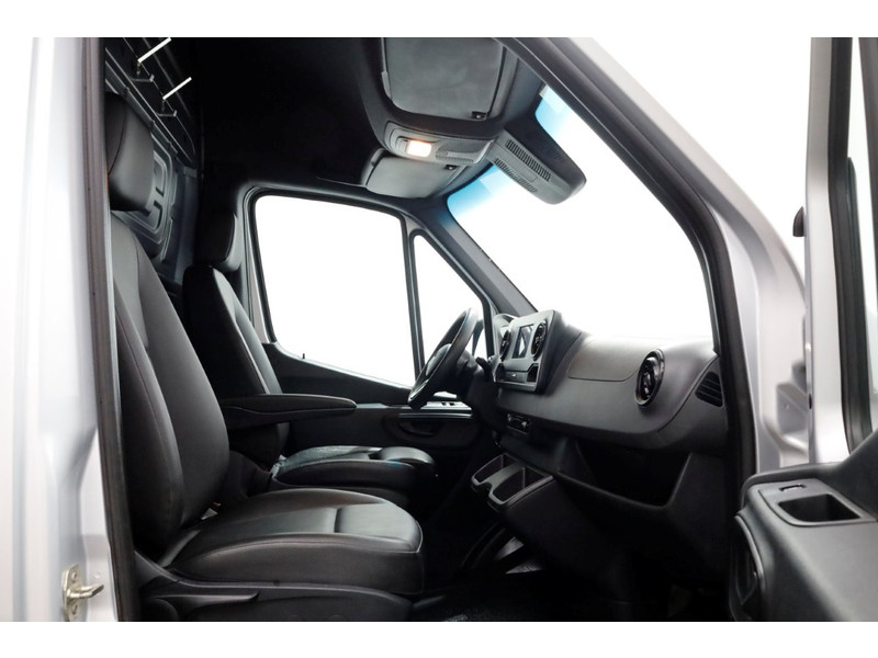 47683996-mercedes-benz-sprinter-3