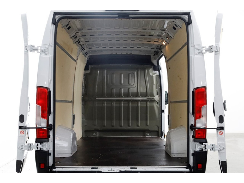 47813775-citroen-jumper-5