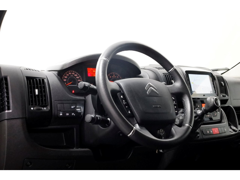 47813921-citroen-jumper-14
