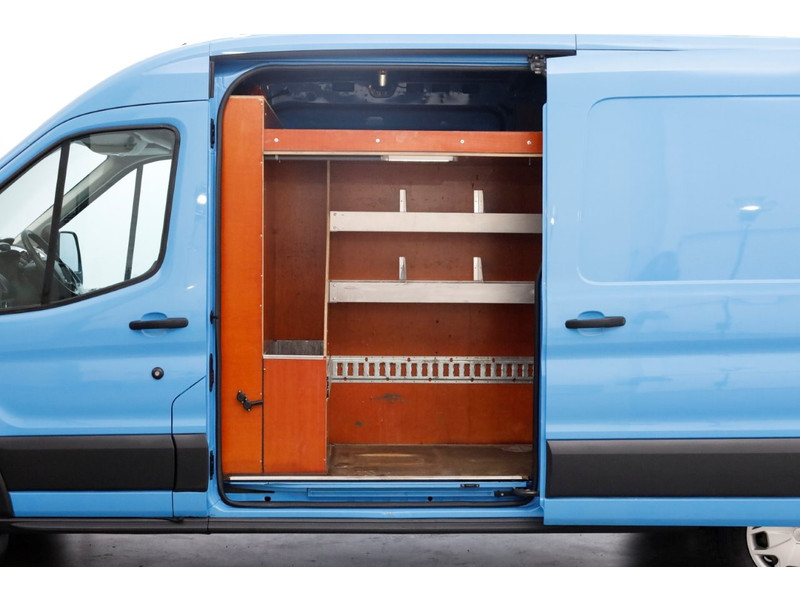 47869725-ford-transit-6