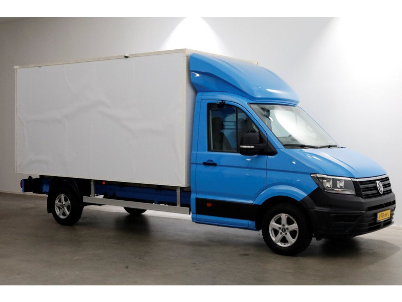 47915683-volkswagen-crafter-10