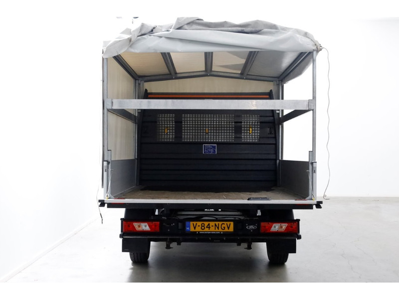 47997326-ford-transit-5