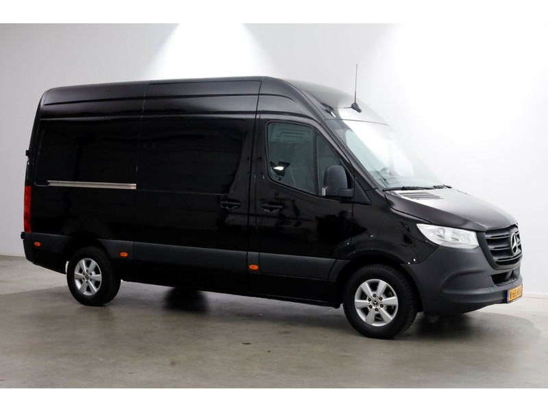48027449-mercedes-benz-sprinter-10