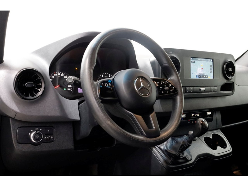 48027449-mercedes-benz-sprinter-14