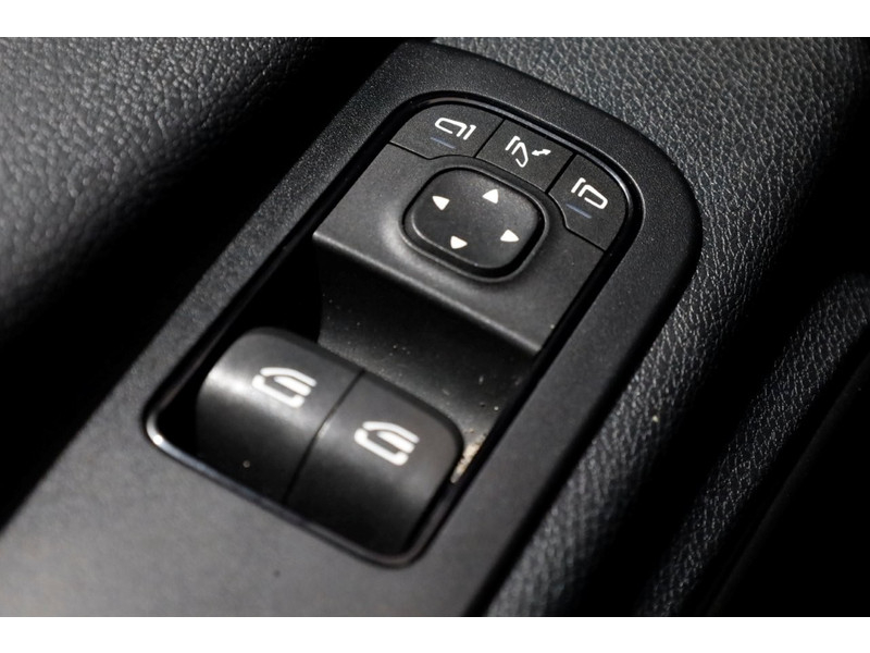 48027449-mercedes-benz-sprinter-17