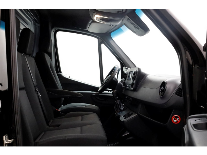 48027449-mercedes-benz-sprinter-3