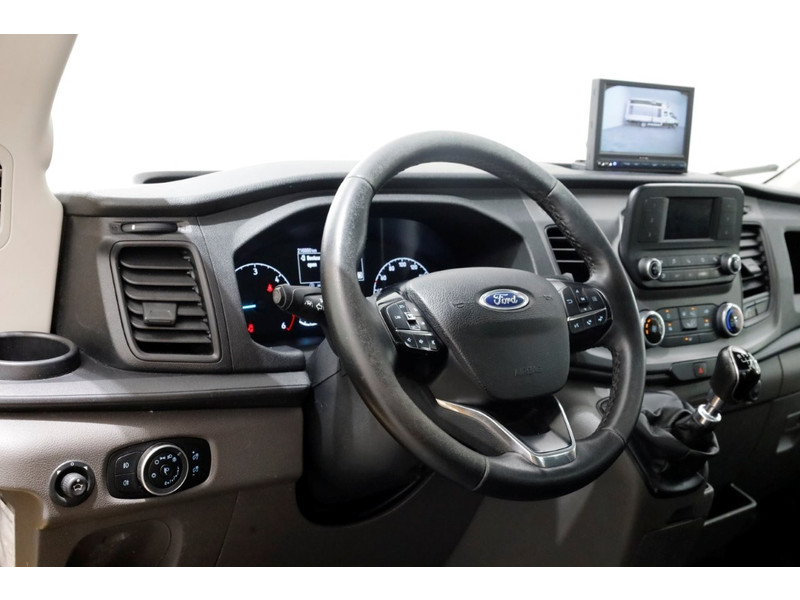 48032995-ford-transit-14