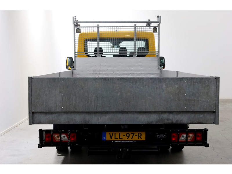 48032995-ford-transit-5
