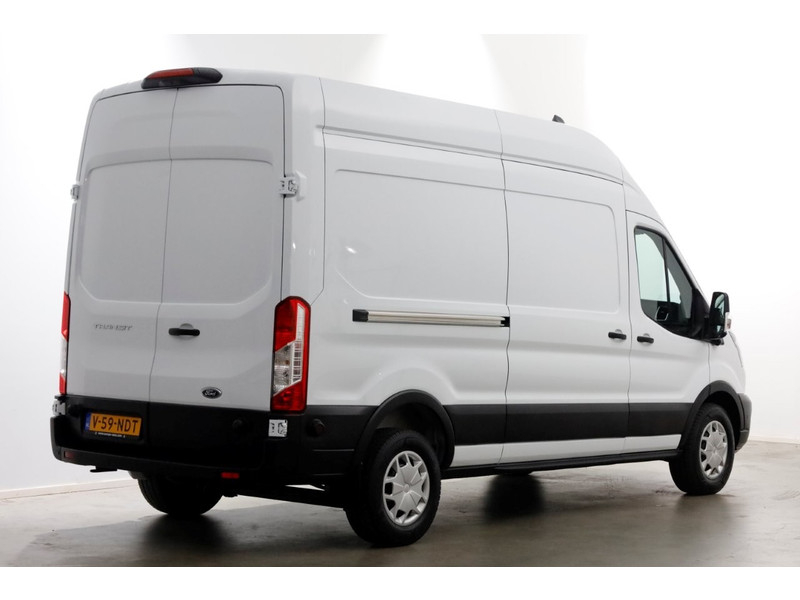 48062839-ford-transit-11