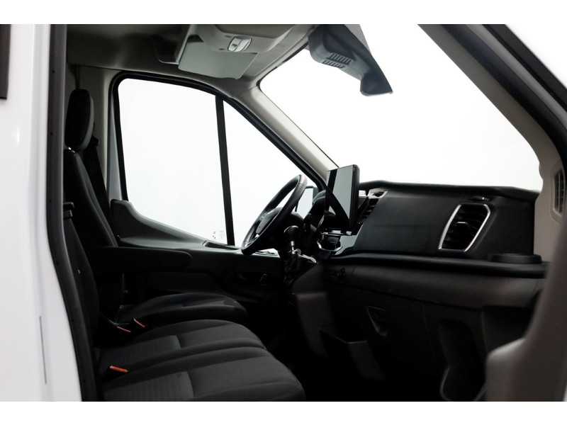 48062839-ford-transit-3