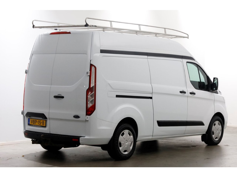 48133904-ford-transit-custom-2