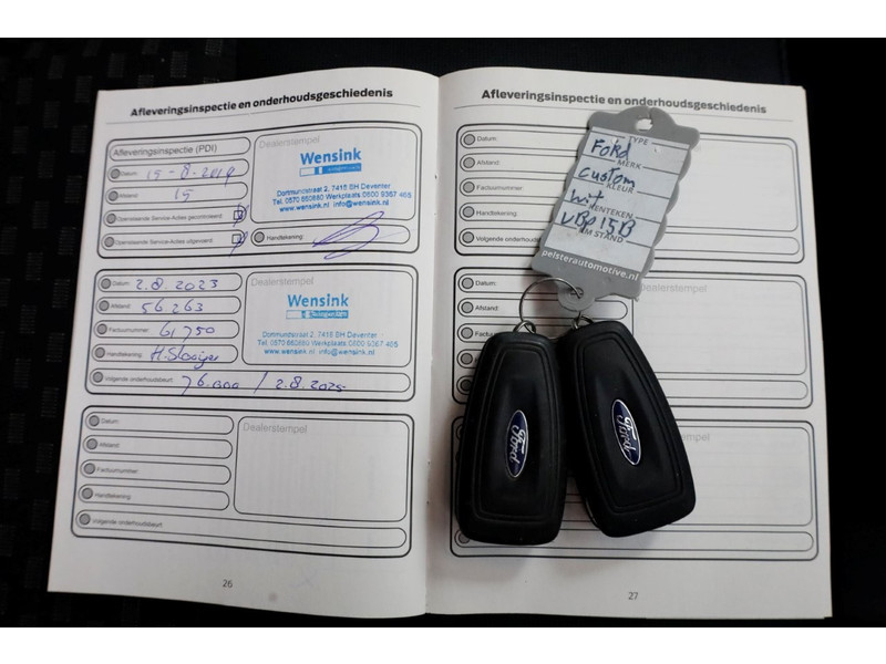 48133904-ford-transit-custom-6