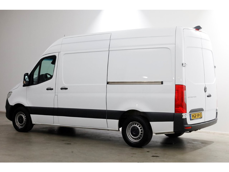 48158703-mercedes-benz-sprinter-11