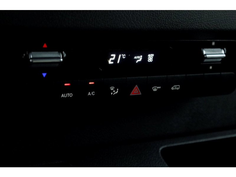 48158703-mercedes-benz-sprinter-19