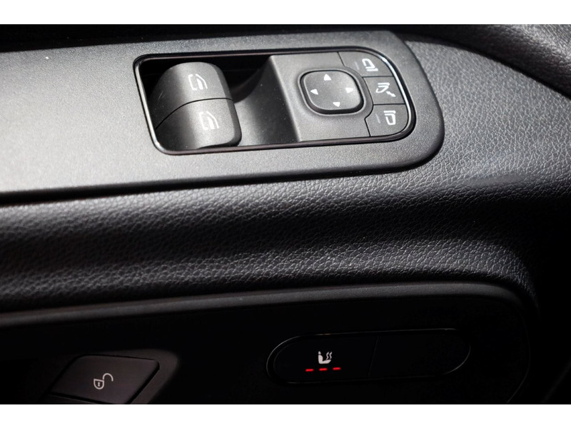 48158703-mercedes-benz-sprinter-21