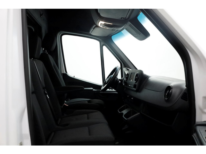 48158703-mercedes-benz-sprinter-5
