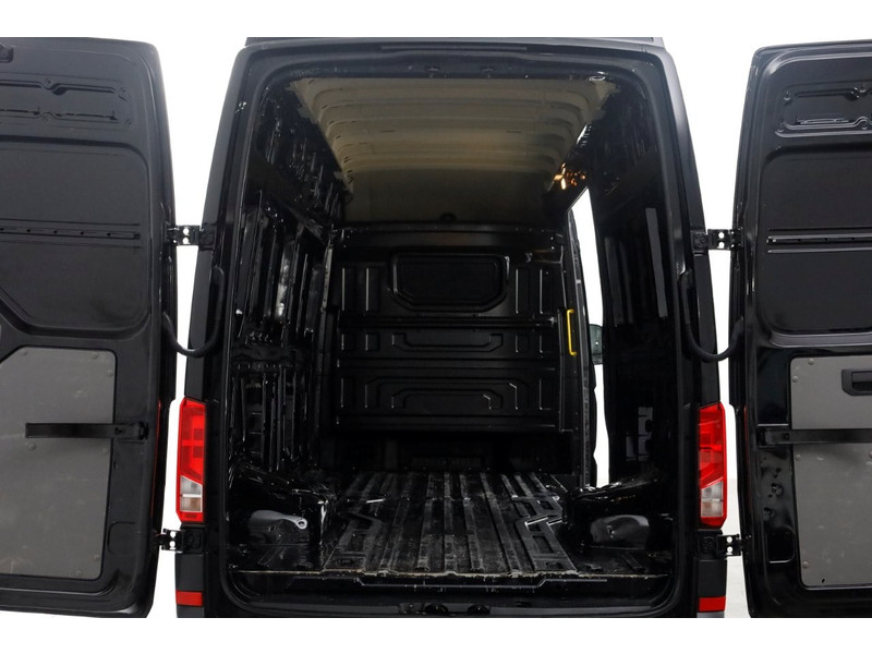 48159679-volkswagen-crafter-5
