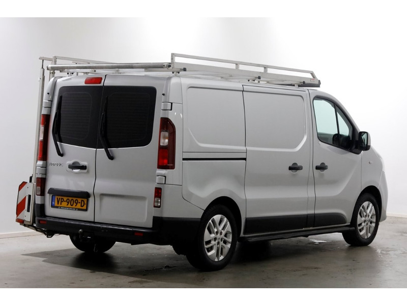 48304437-renault-trafic-2