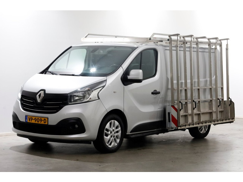 48304437-renault-trafic-9