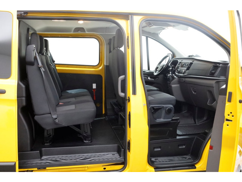 48413335-ford-transit-custom-3