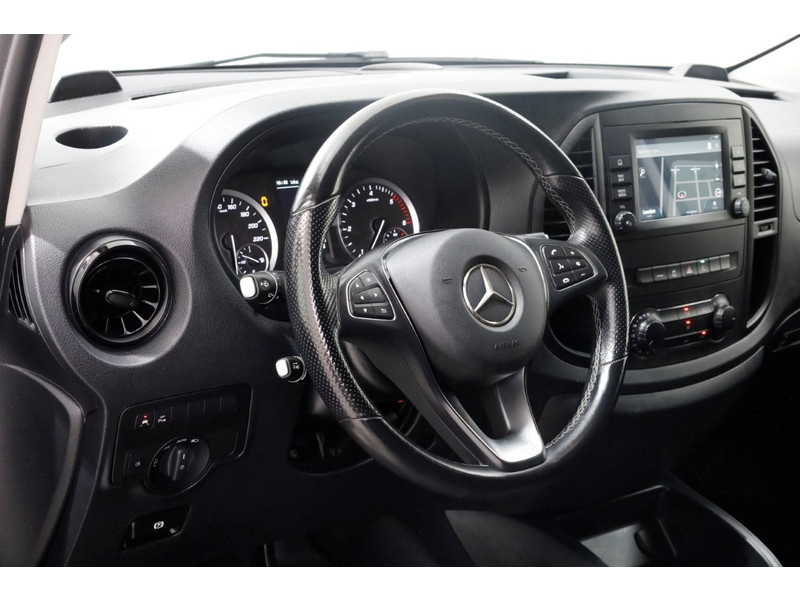 48413591-mercedes-benz-vito-18