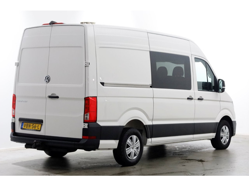 48625329-volkswagen-crafter-2