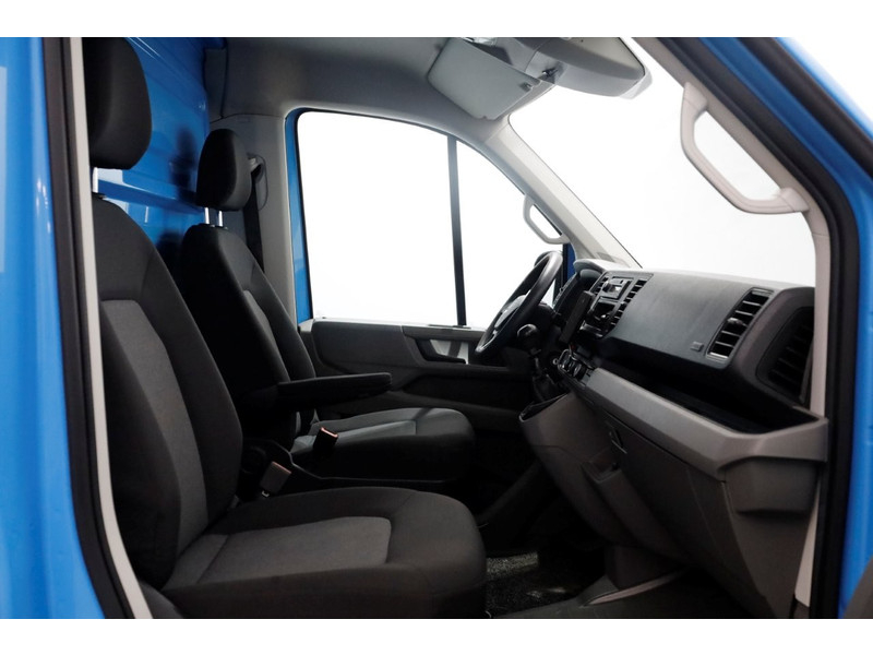 48741675-volkswagen-crafter-3