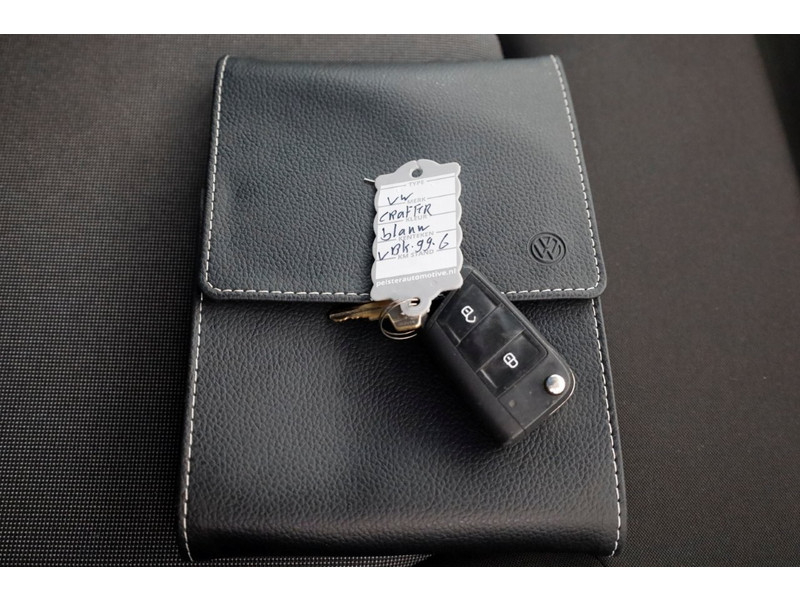 48741675-volkswagen-crafter-6